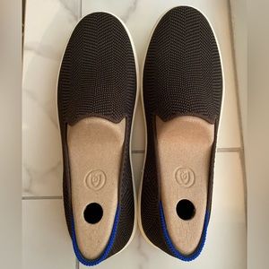 Brand New Rothy’s Original Slip On in Dark Brown Herringbone Size 8